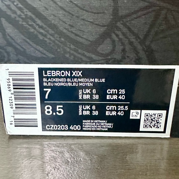 Nike LeBron XlX - Picture 3 of 5